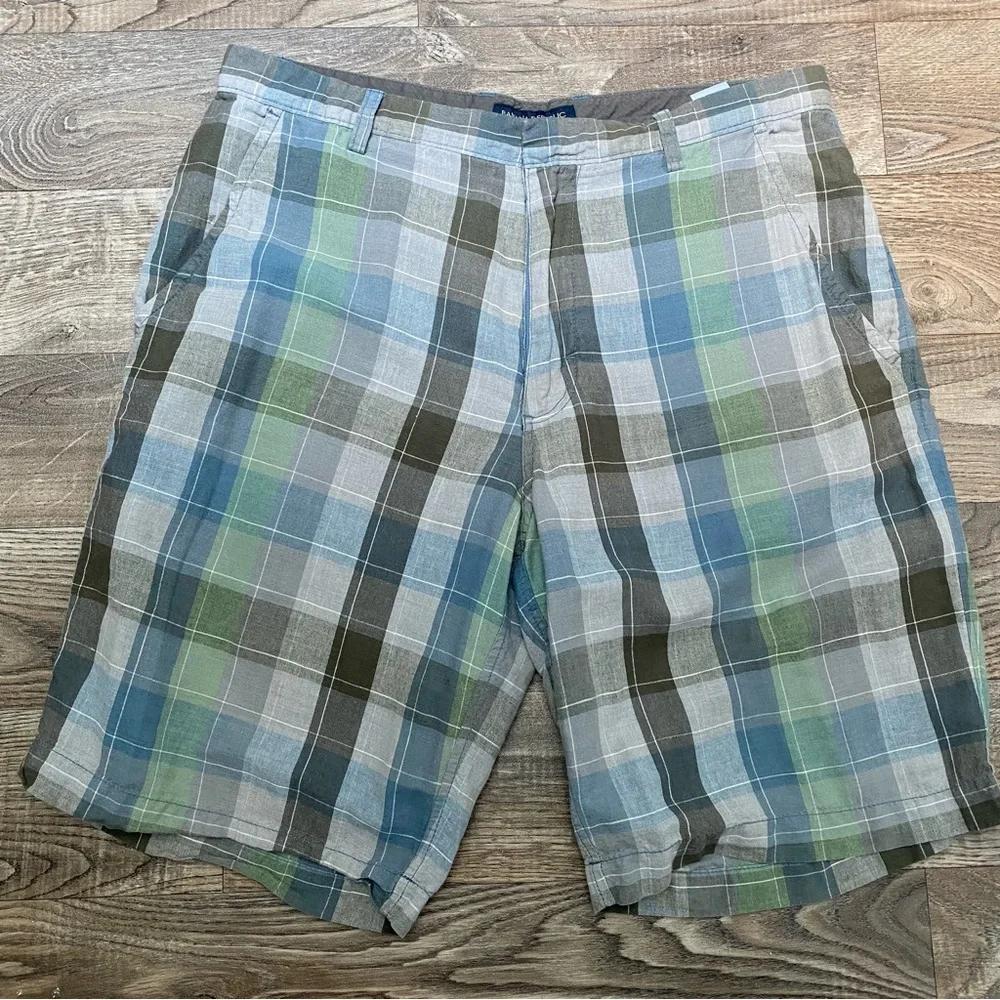 Banana Republic Linen Check Plaid Shorts